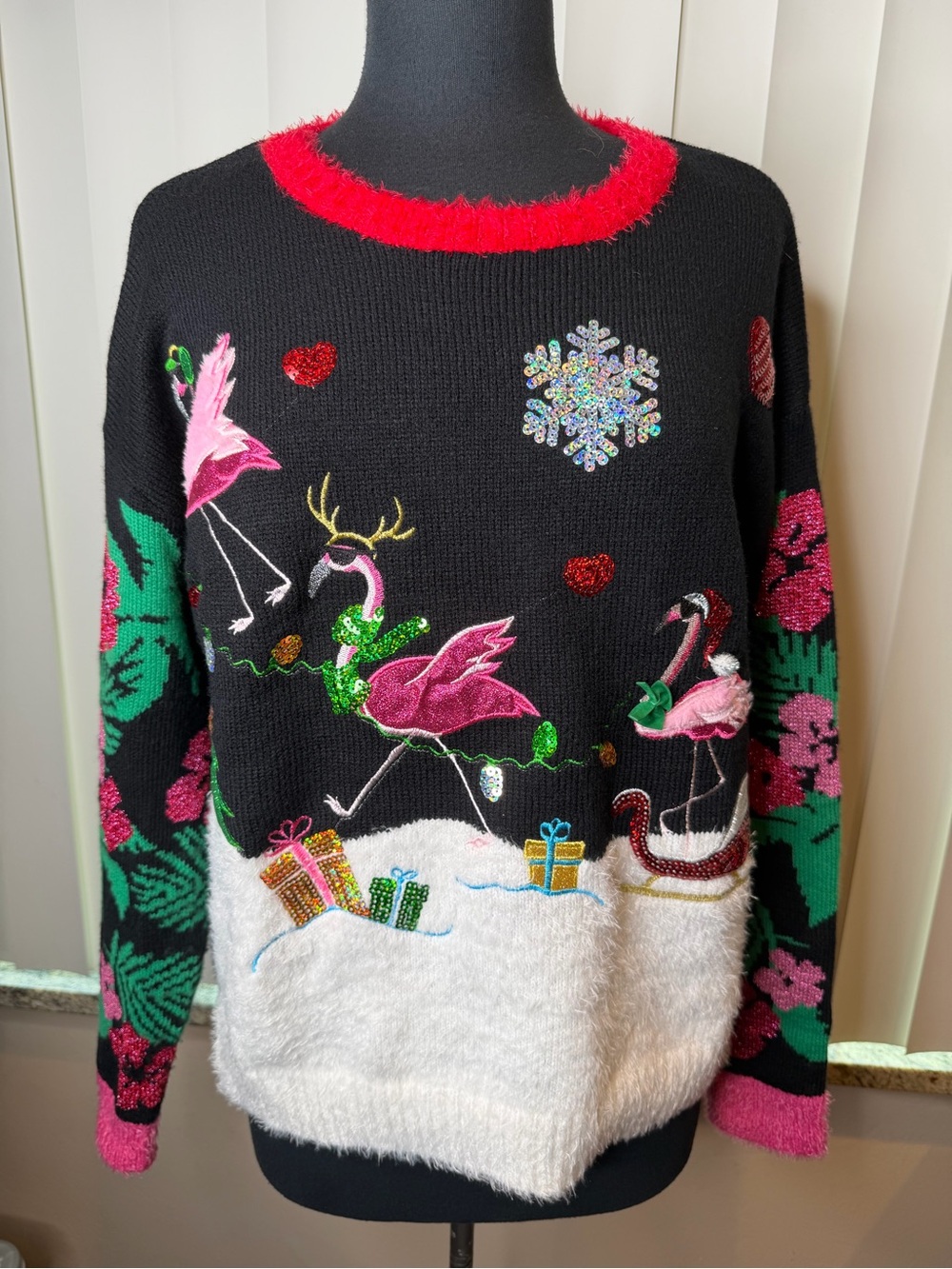 Blizzard Bay Festive Flamingo Embroidered Women's Sweater Black Pink SZ Medium